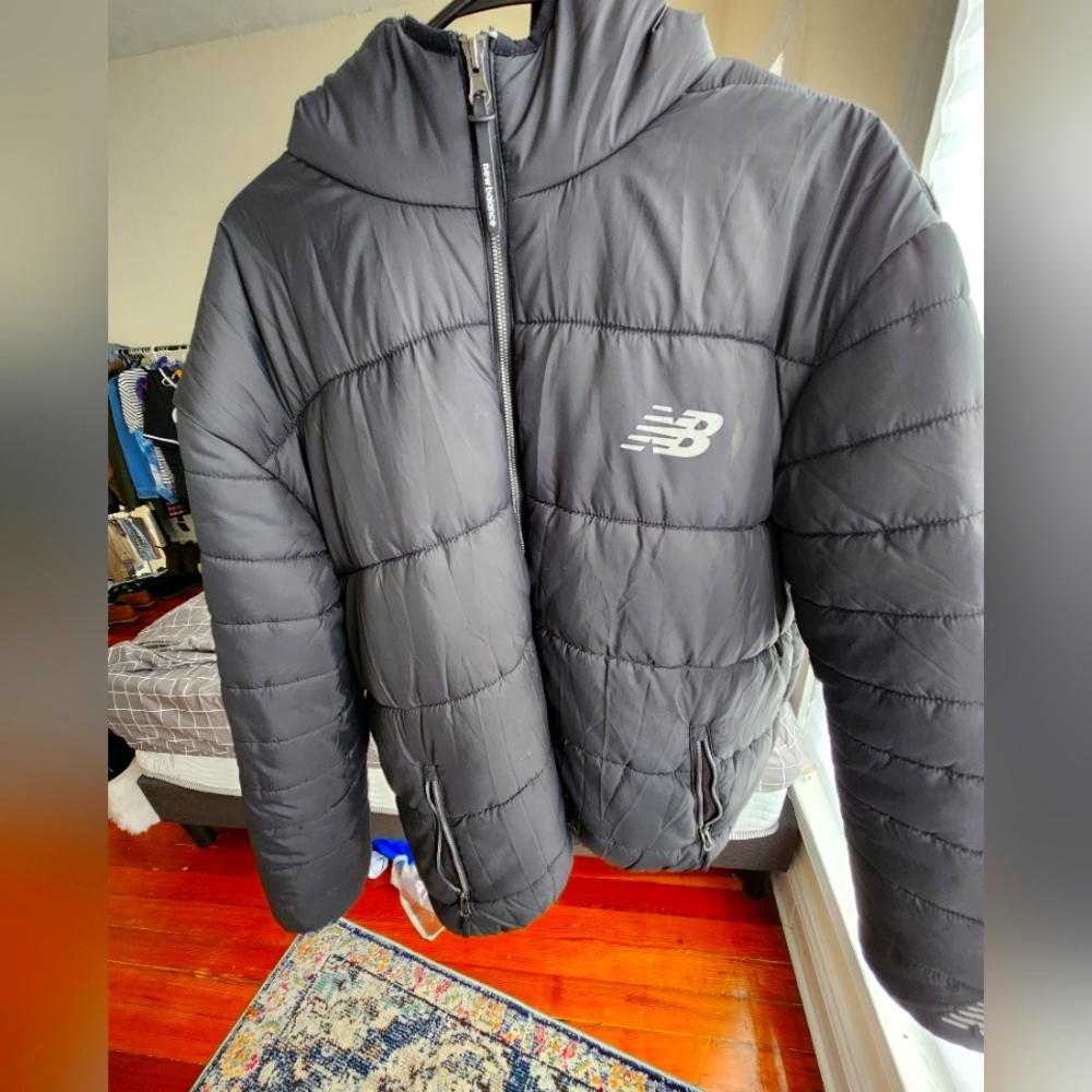 New Blance Puffy winter jacket. Men's large